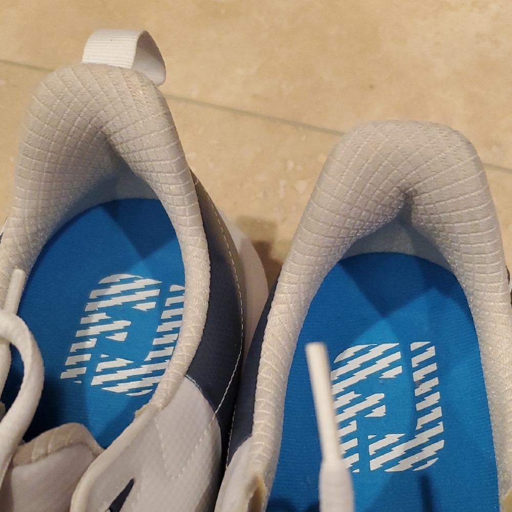 Men's Footjoy Golf Shoes. Excellent, Never Worn Condition. Size 11 W - Picture 9 of 9